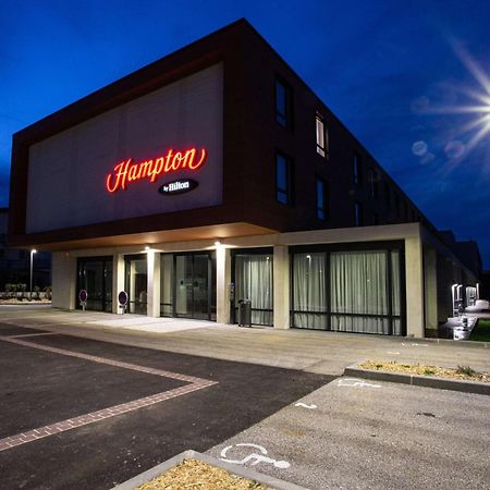 Готель Hampton By Hilton Toulouse Airport Бланьяк Екстер'єр фото