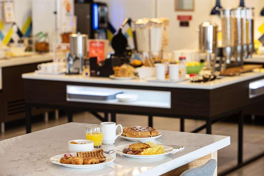 Готель Hampton By Hilton Toulouse Airport Бланьяк Ресторан фото